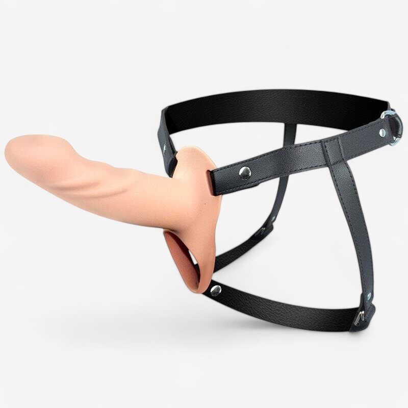 Action Kevin Hollow Strap On Dildo and Harness S Lys