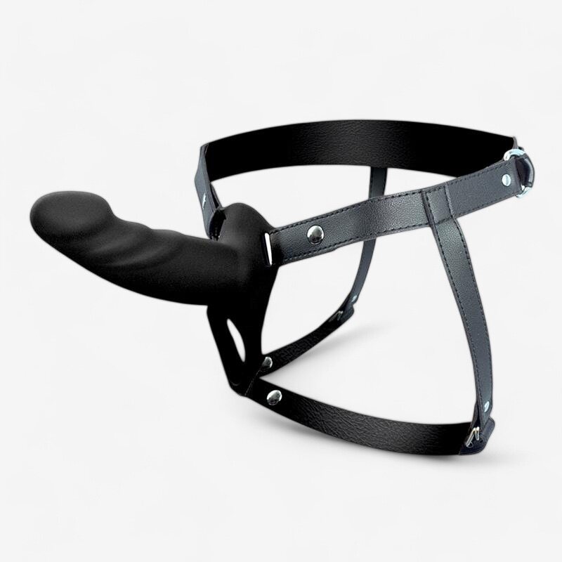 Action Kevin Hollow Strap On Dildo and Harness S Musta