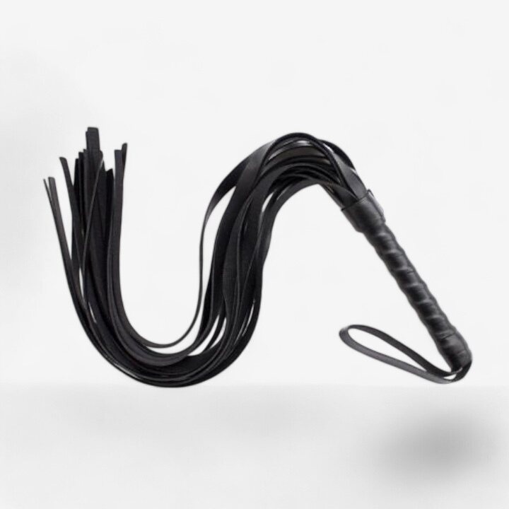 Velvet Viper Ruoska Musta