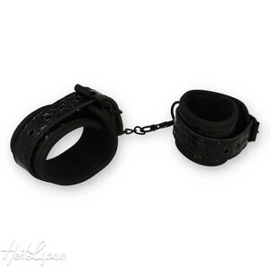 Mustat Fetish Jalkakahleet