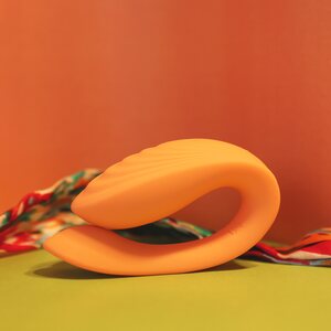 Glam Remote Controlled Couples Vibrator