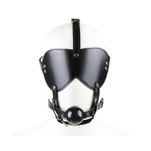 Suupallon ja silmämaskin yhdistelmä. Vain Itäkeskuksen myymälästä!