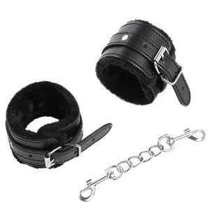 Velvet Surrender Cuffs – Pehmustetut Kahleet