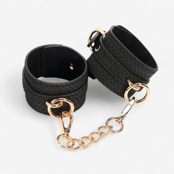 LateToBed Weaving Pattern Ankle Cuffs – Golden Chain & Luxurious BDSM Design