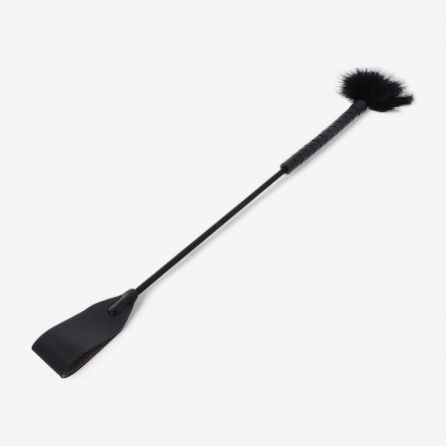 Hidden Desire BDSM-ratsupiiska & höyhenkutitin