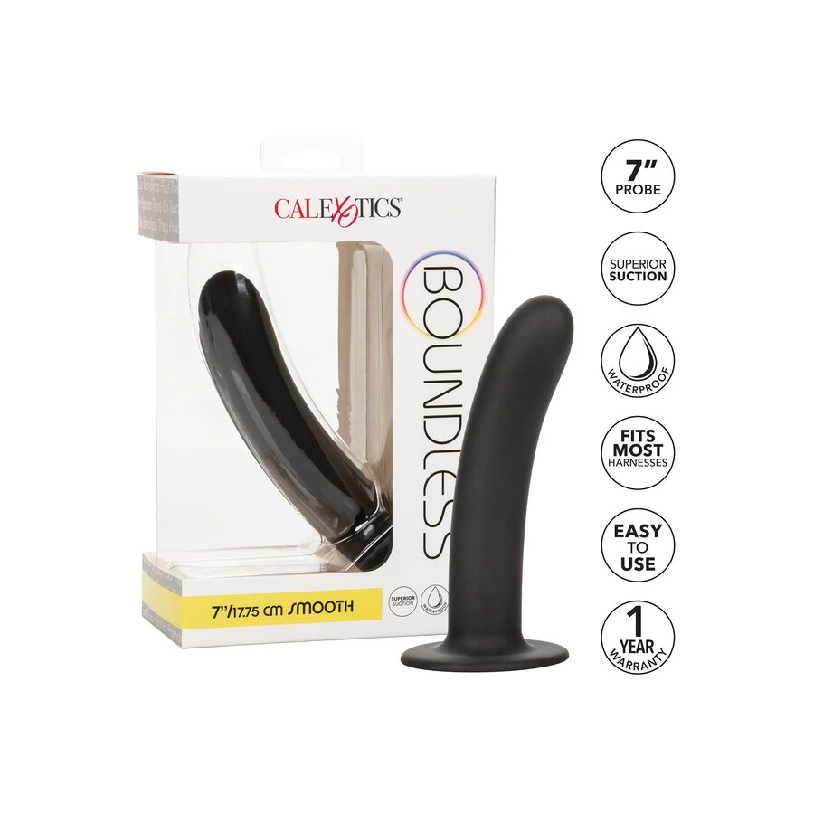 CalExotics Boundless Sileä Silikonidildo 17,8 cm – Musta, Imukupilla ja Valjasyhteensopiva